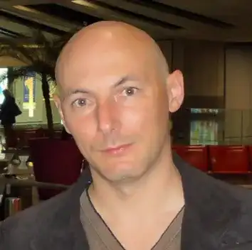 Внимание! Журналистът Атанас Чобанов разпространява fakenews в „Бивол“