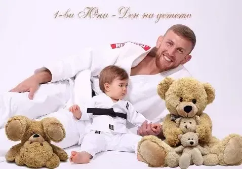 Ваня Червенкова и Даниел Дичев стартираха проекта „Да върнем децата в спортните зали“