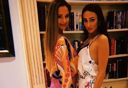 Златни момичета се събраха на морето