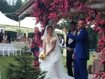 Богдана Карадочева ожени племенника (Снимки)