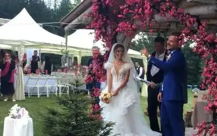 Богдана Карадочева ожени племенника (Снимки)