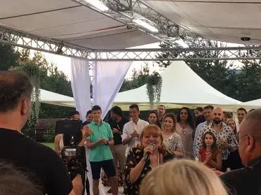 Богдана Карадочева ожени племенника (Снимки)