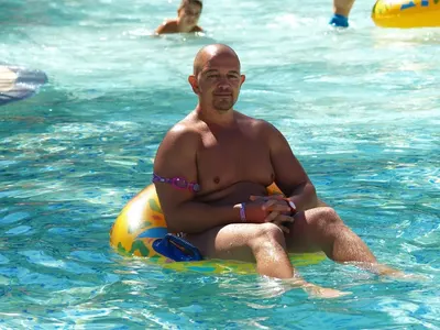 Братът на Годжи стана нацепен батка (Вижте ексклузивни снимки)