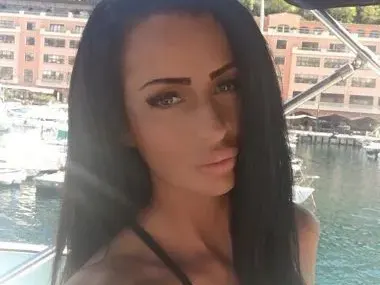 Деси Фотосесията ТОТАЛНО се обезобрази (Плашещи снимки - ПРЕДИ И СЕГА)