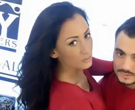 Джена залепена за мъжа си