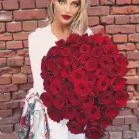 Есмер се фука с ново гадже + защо сменя името на сина си Елай