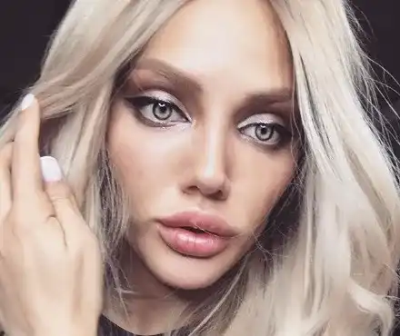 Есмер стана за резил в Русия! Ето как я оплюха тамошните медии