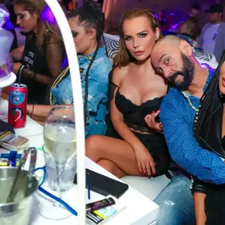 Ето ги новите плеймейтки! Красавиците вдигнаха горещ купон на морето