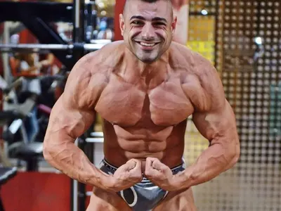 Фитнес инструкторът Илиян Найденов представя уникална за България програма в книгата си   „Детокс 2.0 – убиецът на мазнини“