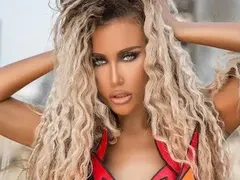 Гери-Никол нагло копира Риана и нюйоркски фотограф! Феновете я попиляха от бъзици