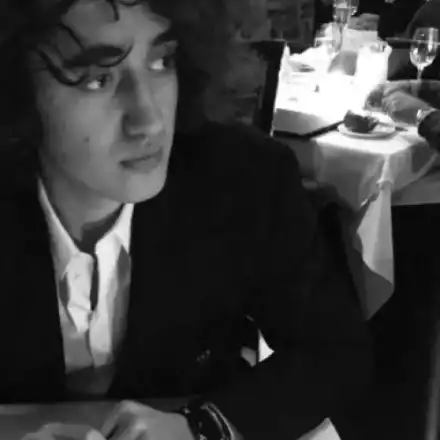 Годеникът на Емилия: Ставам и лягам с мисълта за Феди