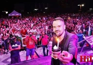Графа празнува юбилей на сцената на One Love Tour