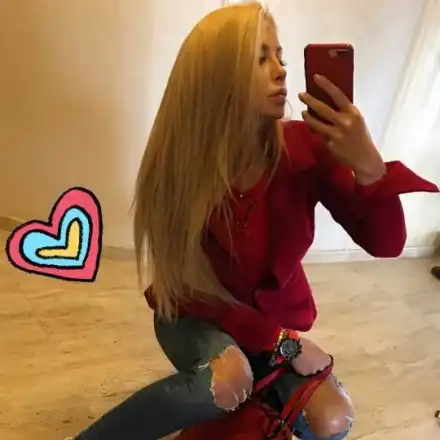 Харизанова обсебена от Майк Тайсън