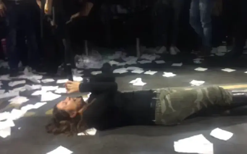 Кали: Пея легнала за шоу, не съм пияна!