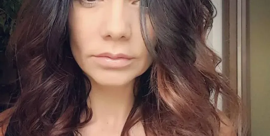 Кали сама ремонтира дома си