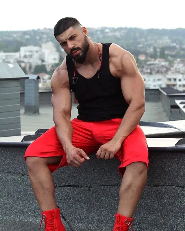 Кариерата на Фики зацикли! Дискотеки отменят участията му, хонорарът му пада на 3 бона