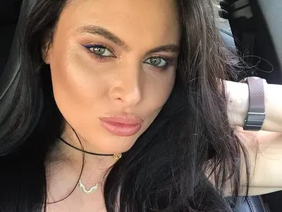 Клюкарката Лили хукна по процедури след раждането