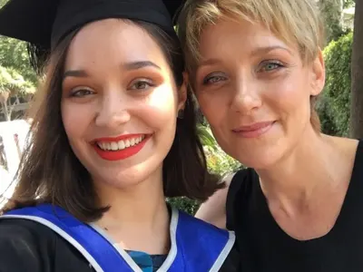 Койна Русева дипломира дъщеря си