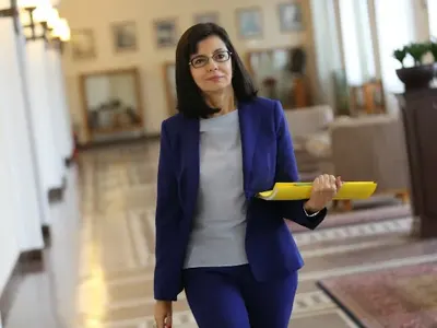 Кунева ослепя, движи се само с водач