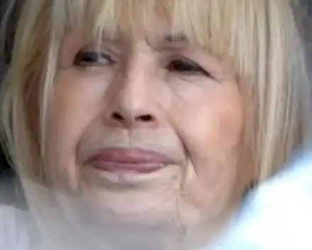 Лили едва не умря след операция! Лежи дни наред в реанимация след опит да отслабне с изрязване на мазнини