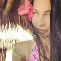 Любовник дядо заведе Цеци Красимирова на почивка в чужбина! Плаща по 15 000 лв за нощувка