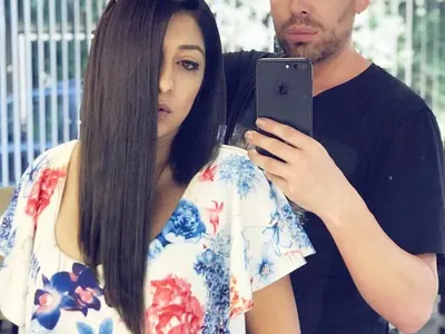 Мъжът на Роксана я направи брюнетка