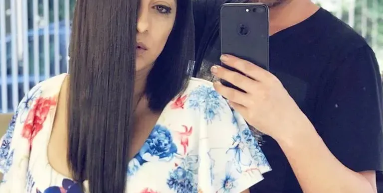 Мъжът на Роксана я направи брюнетка