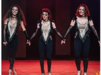 Министерша вее бедра във вихъра на салса