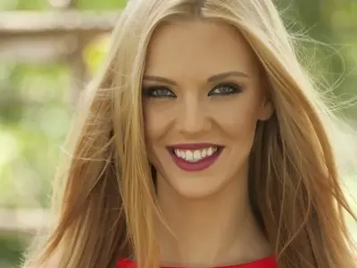 Натали Трифонова израснала без баща, за малко не загубила и майка си в ужасна катастрофа