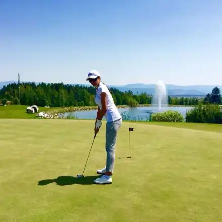 Наталия Гуркова се учи на голф