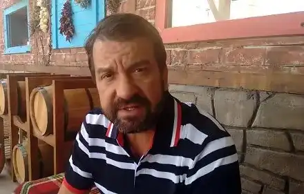 Ники Кънчев заприлича на чичко! Вижте как отчаяно се бори със старостта