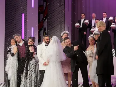 Пепеляшка от Росини като комикс от епохата на Елвис на сцената на Опера в Летния театър Варна