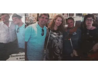 Плевнелиев и Банова на круиз в Гърция! Не успяха да се усамотят - майката на Банова и този път реши да им свети и да облажи с почивчица