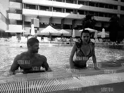 Райна най-после показа гаджето (Вижте какъв мачо заби само)