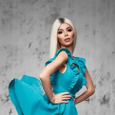 С кого МЕГЗ посрещна рождения си ден в Турция?