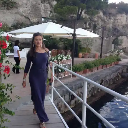 Саня Борисова мери евтини чепици