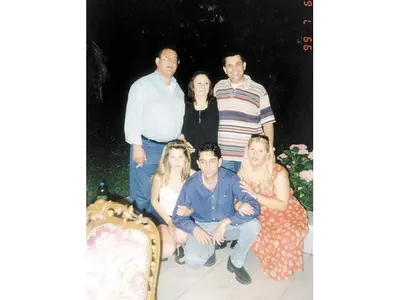 Сестрата на Фатик с младо гадже