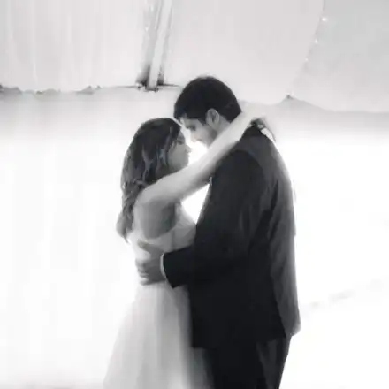 Сватбен сезон: Веселин Калановски омъжва щерка, Атанас Атанасов – кумува!