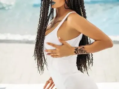 Татяна уби колежките си с новата си песен „Мамасита“