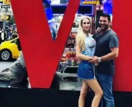 Тоца на меден месец в САЩ