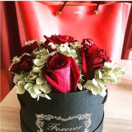 Тоца се фука с чанта за 10 бона