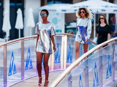 В Термален аквапарк „Персенк“ Девин: Модна фиеста събра Дара и красавиците на Визаж! Светският елит се наслади на стилно прет-а-порте