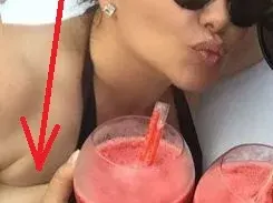 Вижте Дарина Павлова по бански без фотошоп (+ Обработени СНИМКИ за сравнение)