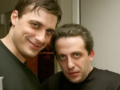 Владо Карамазов се насити на авантюрите с мъже, мисли за деца