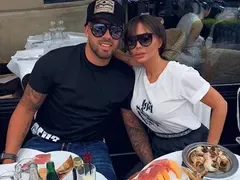 Ники и Николета броят по 2 бона на вечер, смениха Париж с Монте Карло
