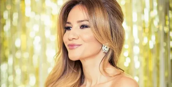 Зейнеб прекрасна без грим (ФОТО в галерията)