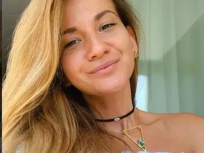 Зейнеб прекрасна без грим (ФОТО в галерията)