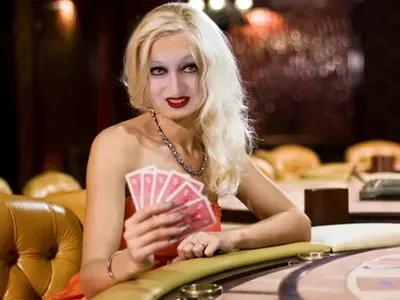 Адриана скочи на трансджендърите