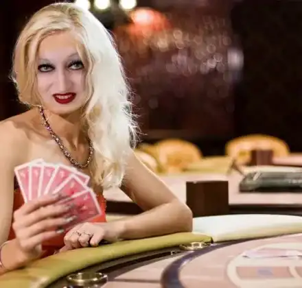 Адриана скочи на трансджендърите