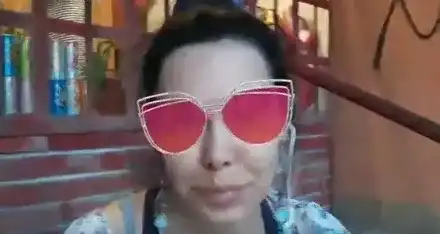 Албена Вулева стана брюнетка